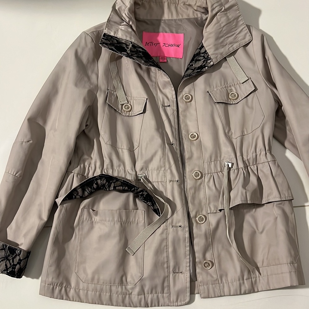 Jacket - Picture 3 of 4